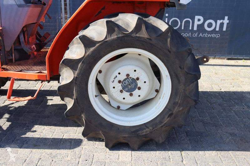Tracteur agricole Kubota Grandel GL320