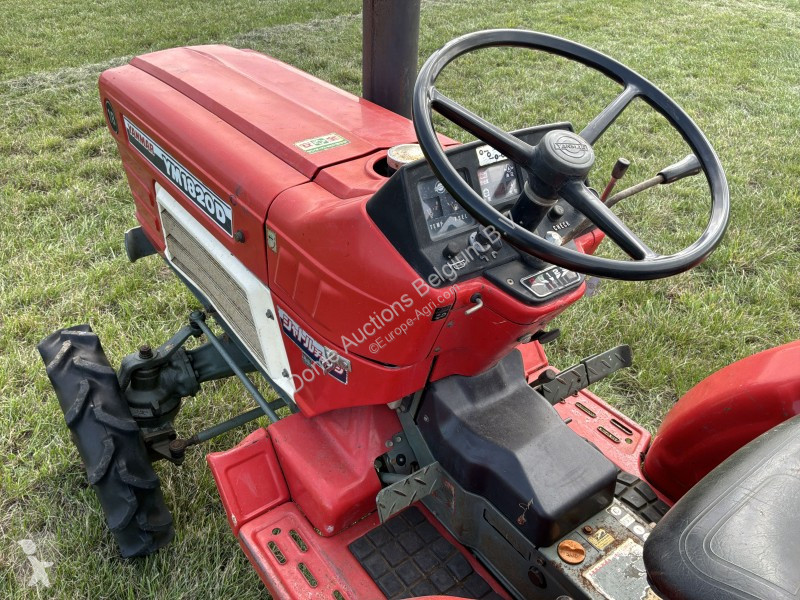 Tracteur agricole Yanmar YM1820D