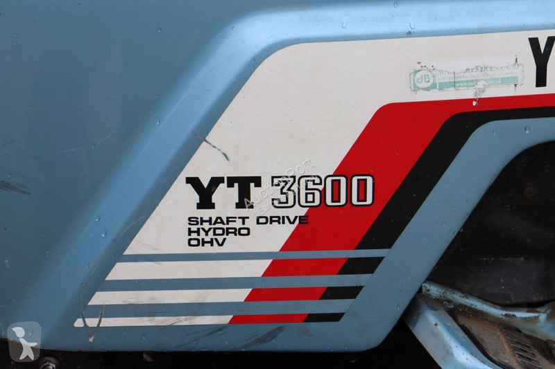 Zemědělský traktor  YT 3600