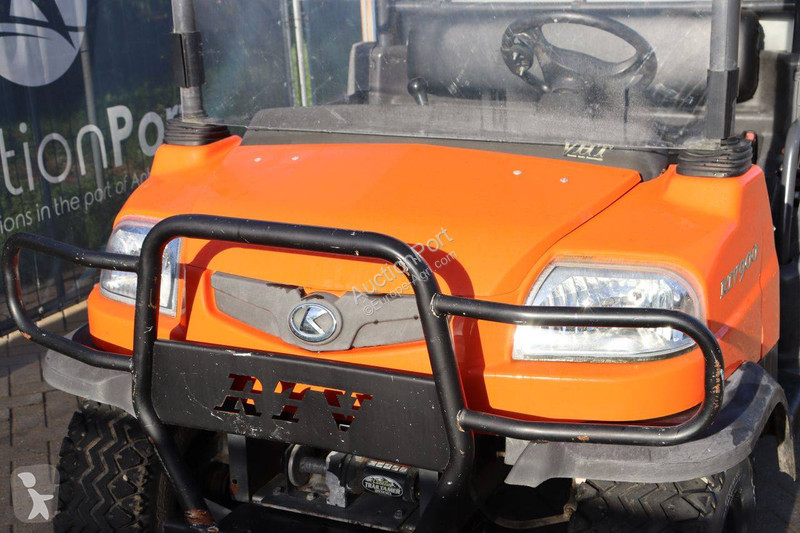Zemědělský traktor Kubota RTV900