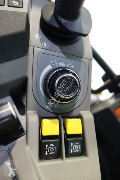 جرار زراعي JCB Icone