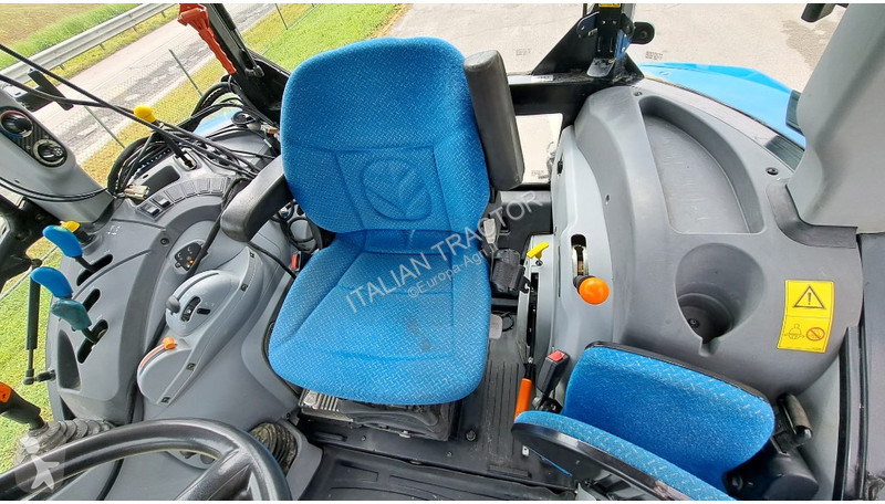 Tracteur agricole New Holland T 4.105