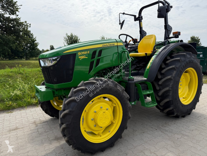 Tractor agrícola John Deere 5058E ohne Kabine