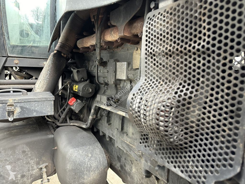 Tracteur agricole New Holland TVT 195 Dutch...