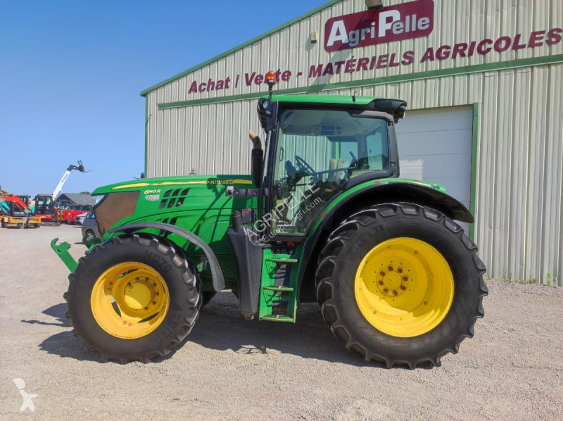 Tracteur agricole John Deere 6140R