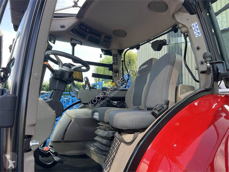 Tractor Case IH Maxxum CVX 1