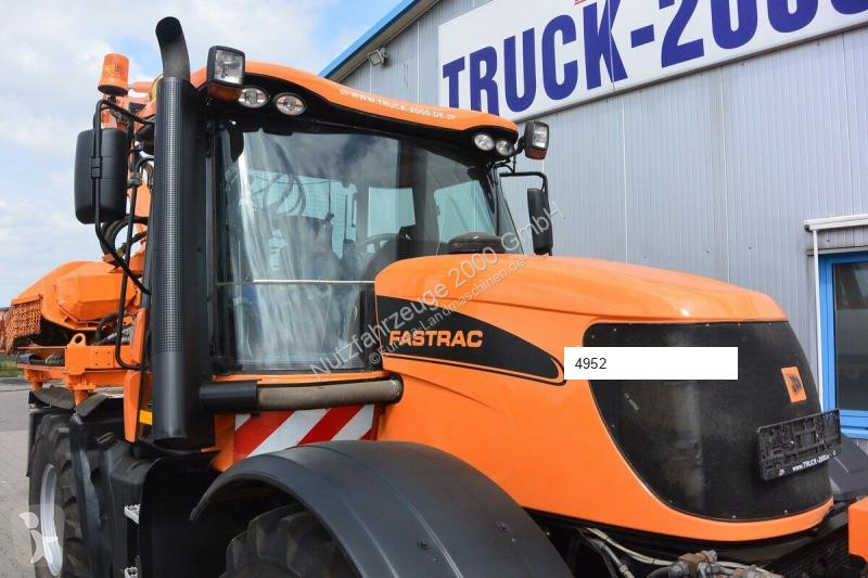 Tractor JCB