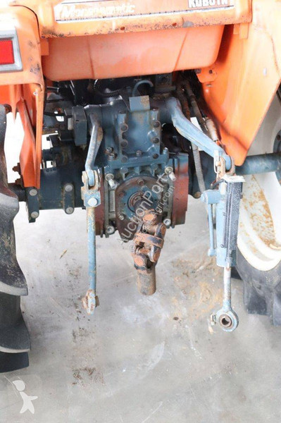 Tractor Kubota BULLTRA ZB1-17
