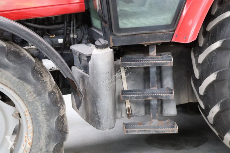 Tracteur agricole Massey Ferguson MF5445/4WD