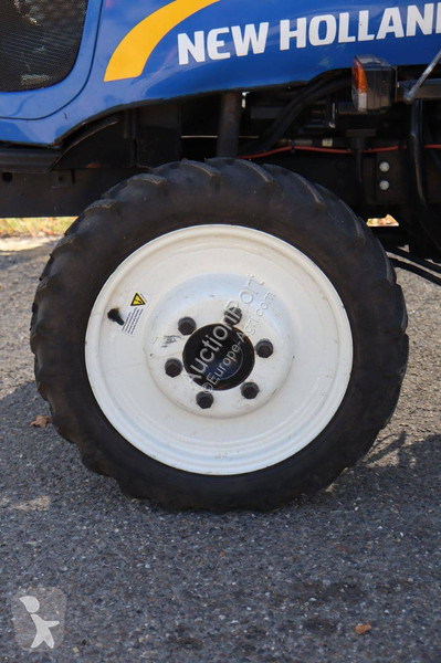 Tracteur agricole New Holland BOOMER