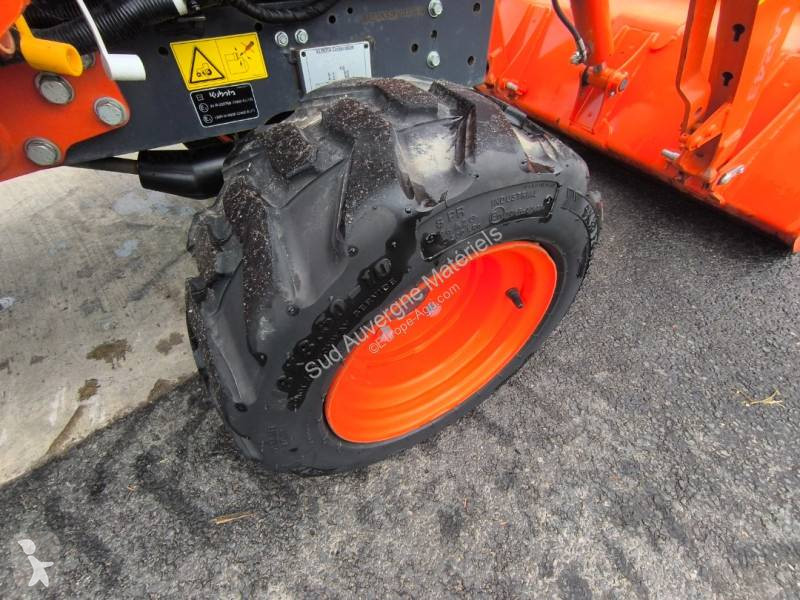 Kubota BX 231 + Chargeur Kubota et Enfouisseur...