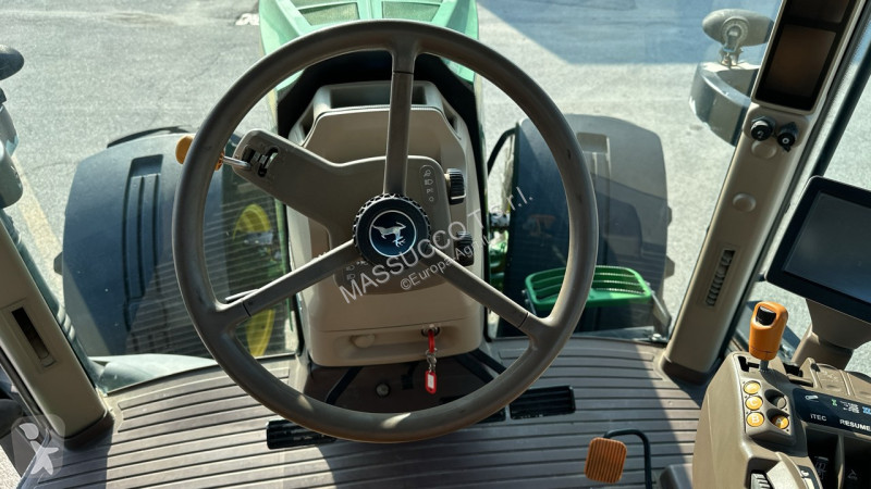 Lantbrukstraktor John Deere 7230R