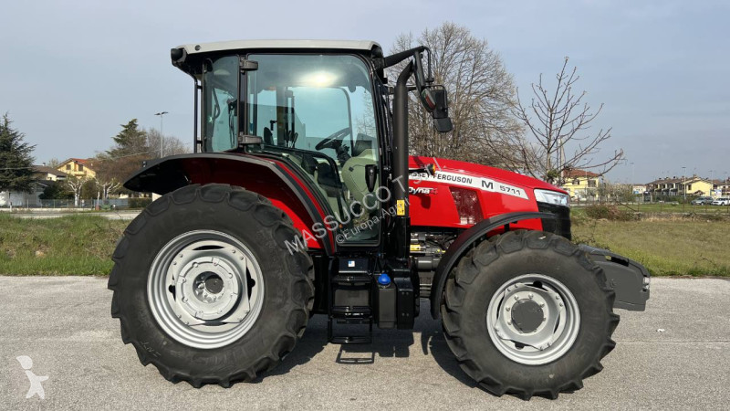 Trattore Massey Ferguson 5711 DYNA4 4X4