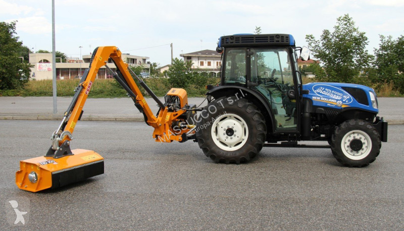 Lantbrukstraktor New Holland T4.100LP