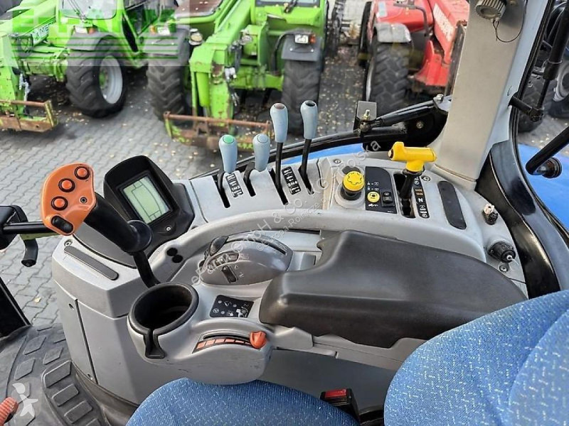 Traktor New Holland  t6070 powercommand