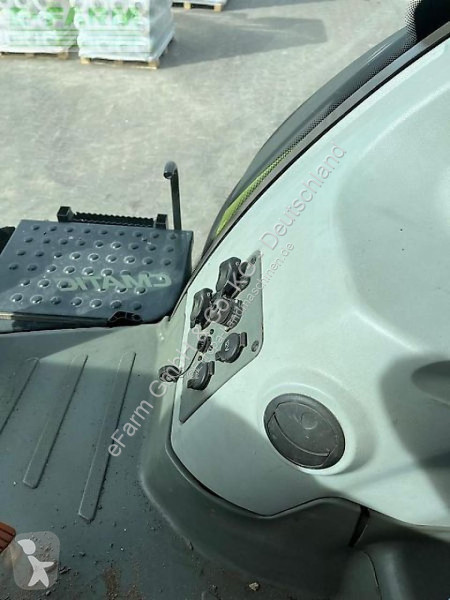 Landbrugstraktor Claas  axion 870 cmatic t4f