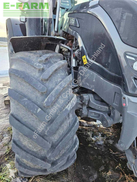 Lantbrukstraktor Valtra
