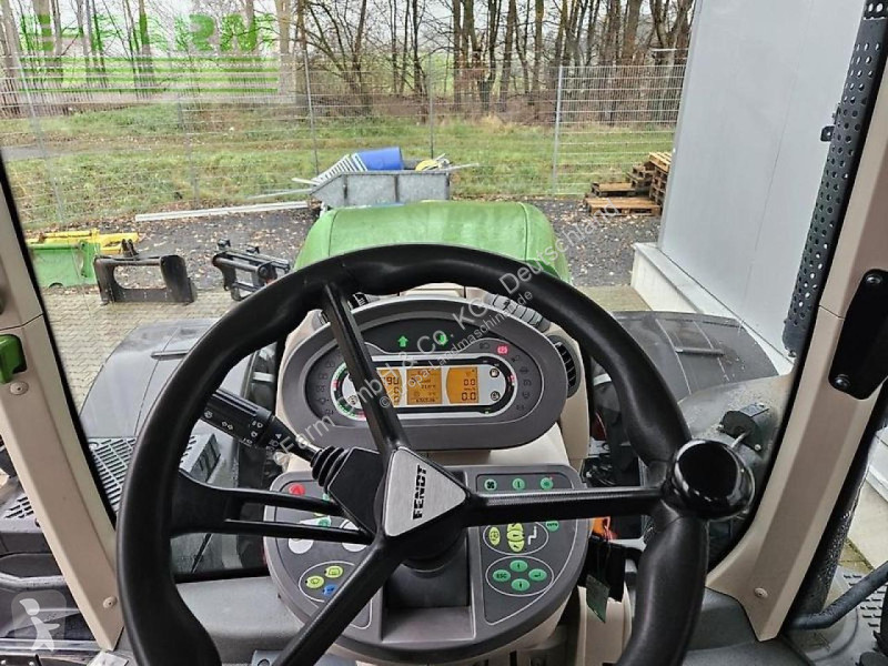 Landbrugstraktor Fendt  824 vario profi plus