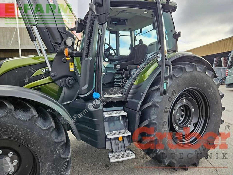 Landbrugstraktor Valtra  n 155e d 2b1 fl