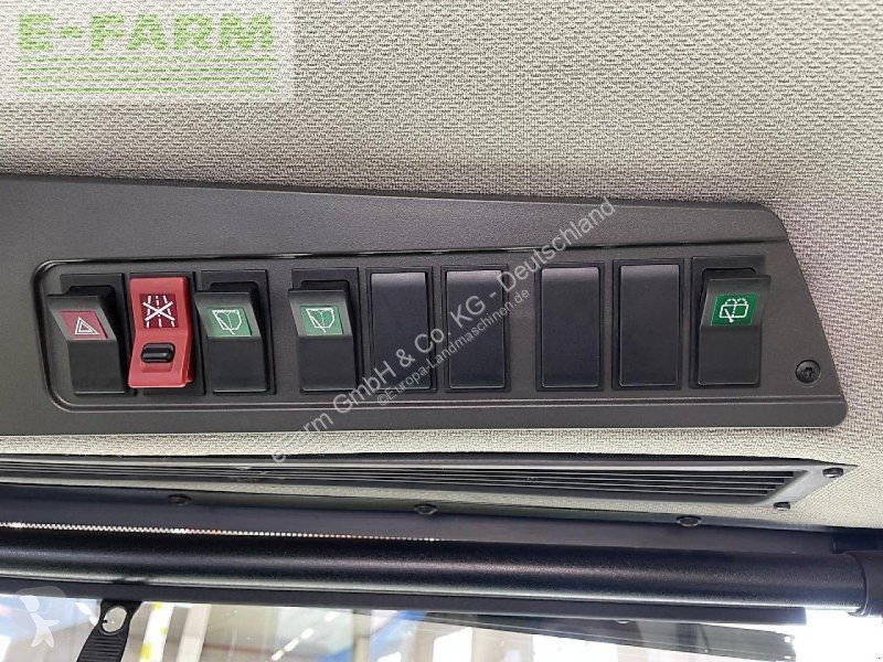 Lantbrukstraktor Claas  xerion 5000 trac vc