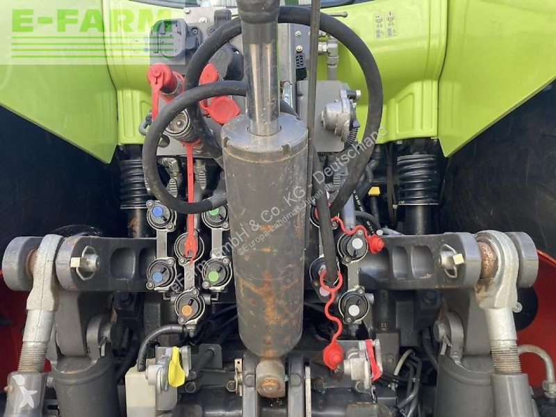 Landbrugstraktor Claas  axion 830 cmatic
