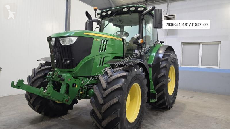 Traktor John Deere 6215 R