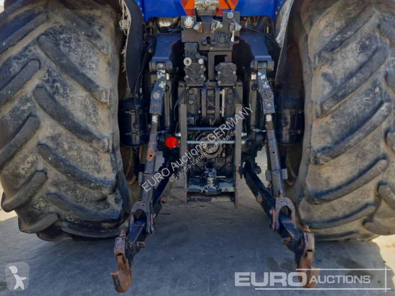 Tracteur agricole New Holland T8050