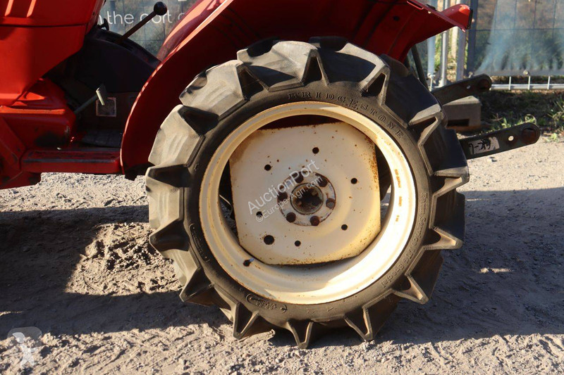 جرار زراعي Yanmar YM1802D