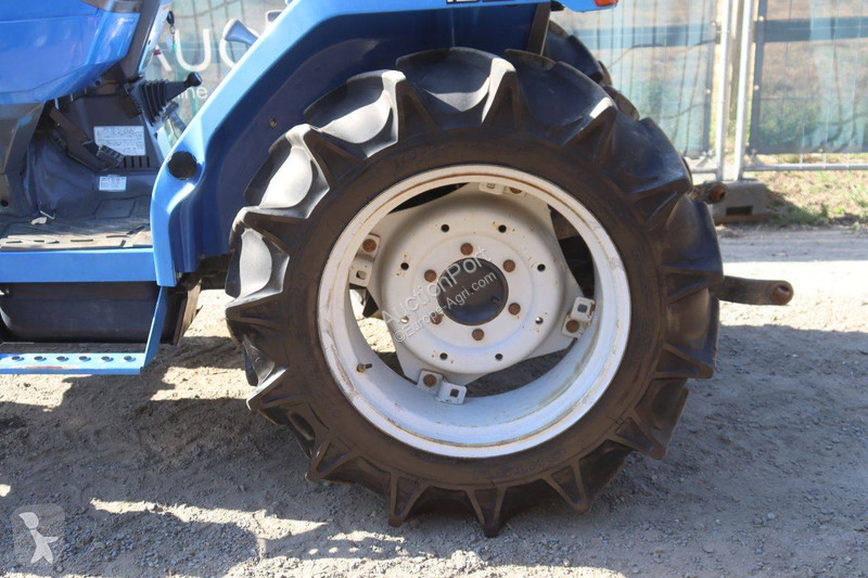 جرار زراعي Iseki TG25F