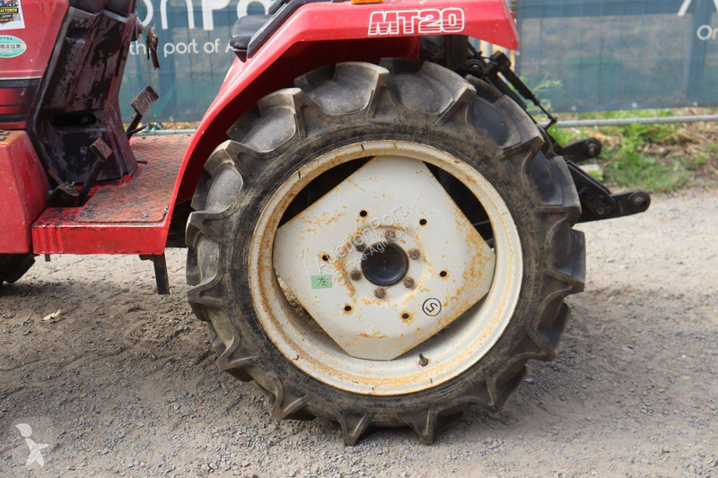 Tractor Mitsubishi MT20