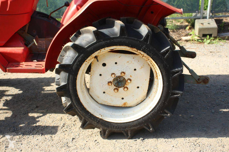 Tractor Yanmar YM1610D