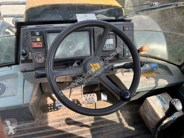 جرار زراعي JCB Fastrack 155-65