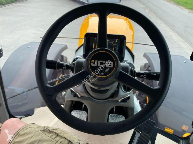 Tracteur agricole JCB  Fastrac 6300