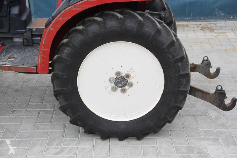 Tractor Shibaura ST318H