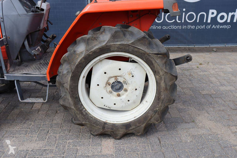 Tractor Kubota GL23