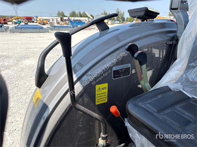 Сільськогосподарський трактор  TT604 4WD...