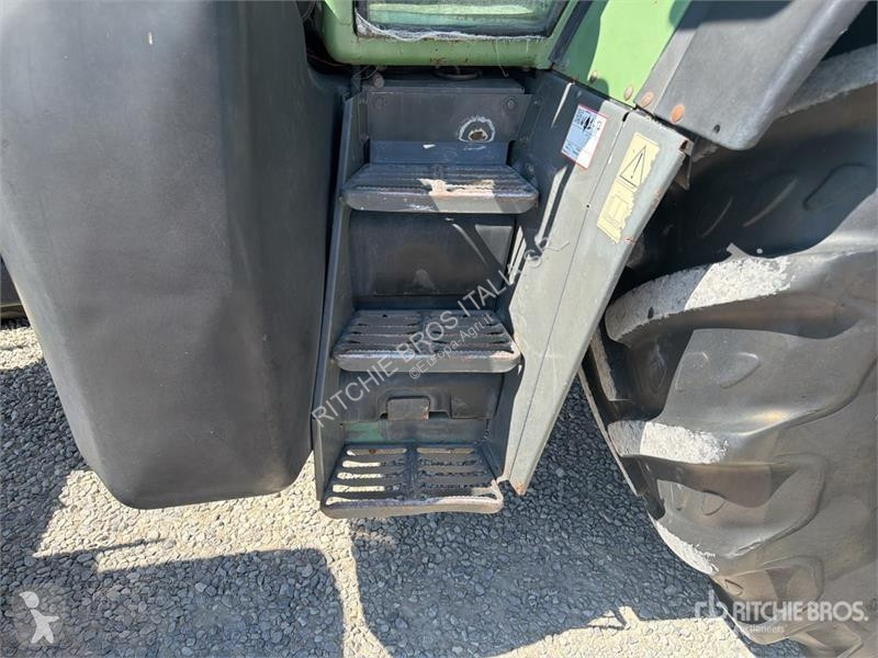 Сільськогосподарський трактор Fendt 716 Vario
