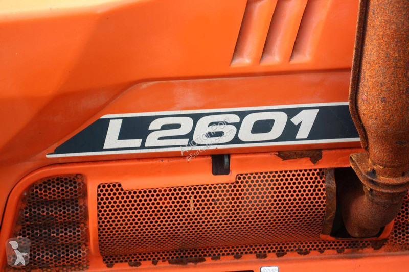 Сільськогосподарський трактор Kubota L2601