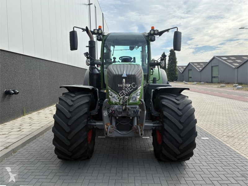Сільськогосподарський трактор Fendt 724...