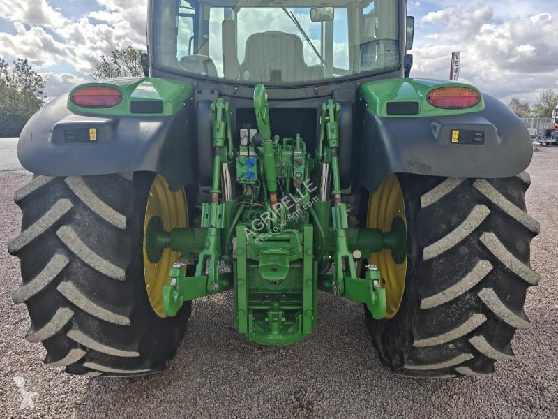 Mezőgazdasági traktor John Deere 6125R
