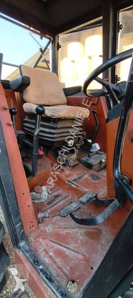 Tractor New Holland 88-93