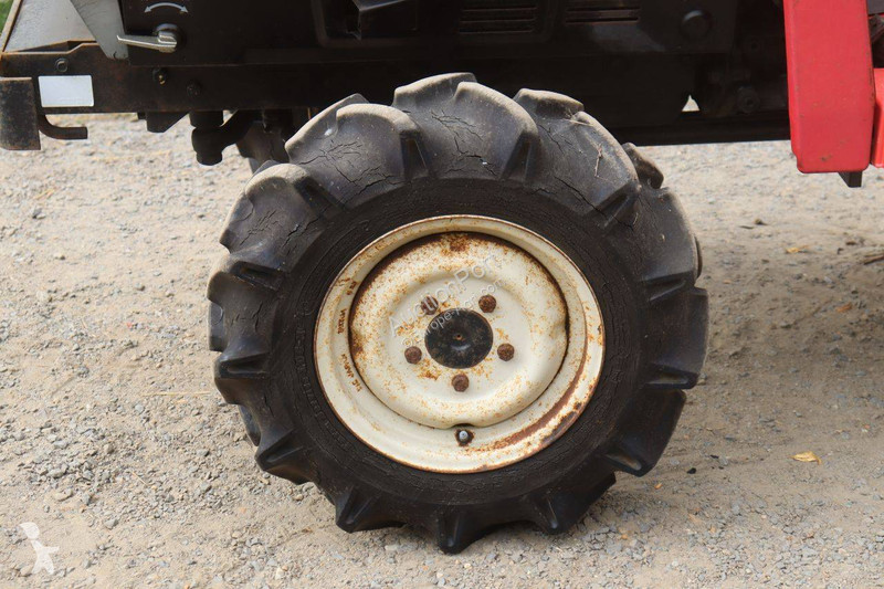 Mitsubishi MT16 tractor