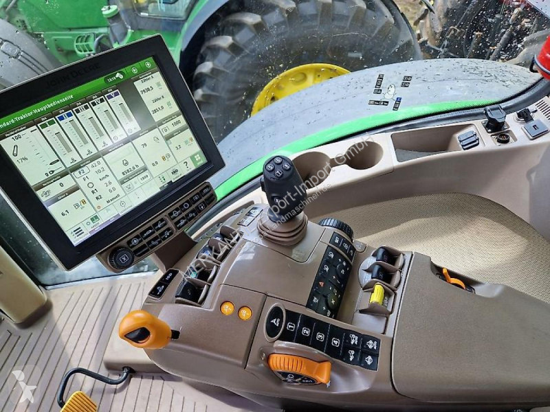 Tractor John Deere 8370R e23