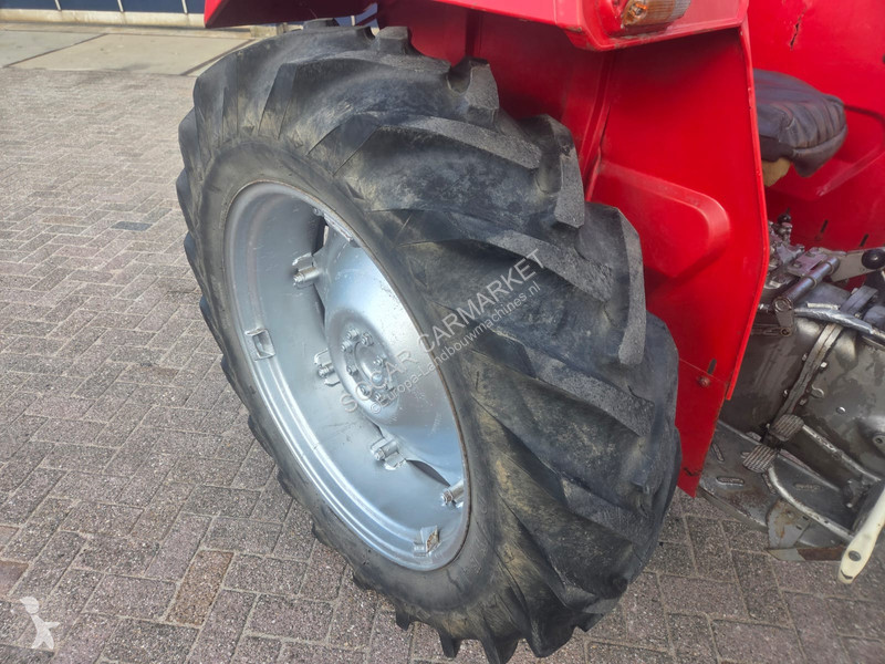 Tracteur agricole Massey Ferguson 135 135