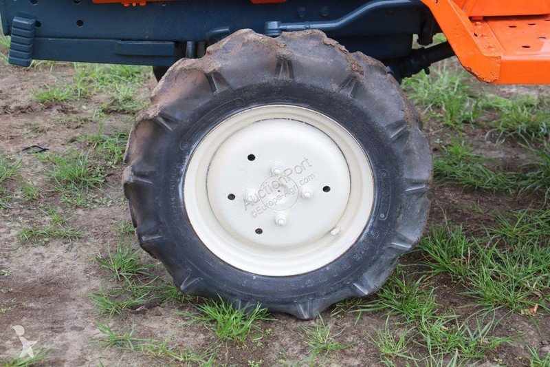 Tractor agrícola Kubota B1-15 Bulltra
