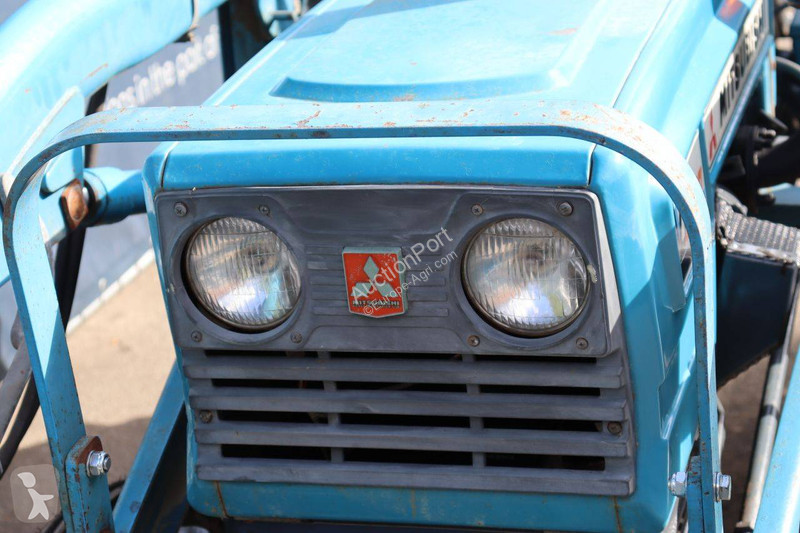 Tractor agrícola Mitsubishi D2000