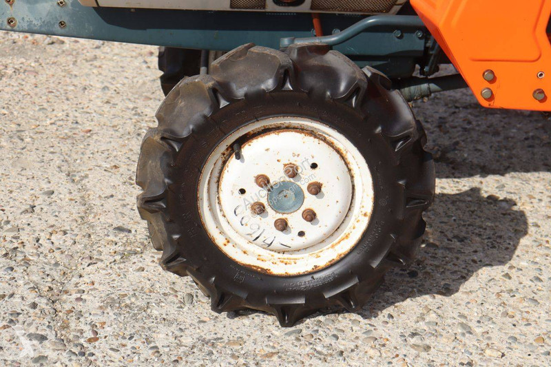 Tracteur agricole Kubota ZB1600