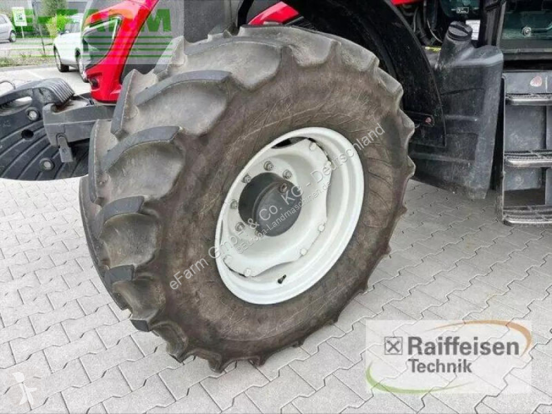 Tracteur agricole Valtra  a104
