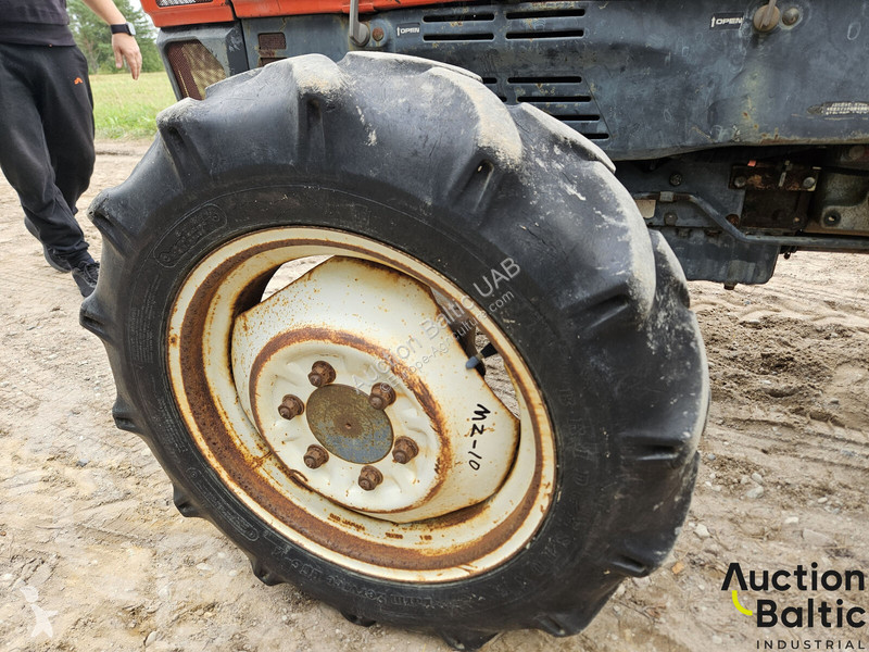 Zemědělský traktor Kubota GL 400