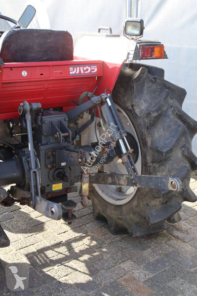 Tracteur agricole Shibaura D28F